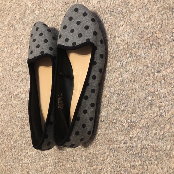 Flats - Picture 2 of 3